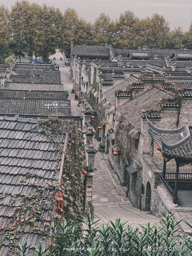 镇江的秋日才是真绝色，三山染彩、古街流韵，连空气都带醋香