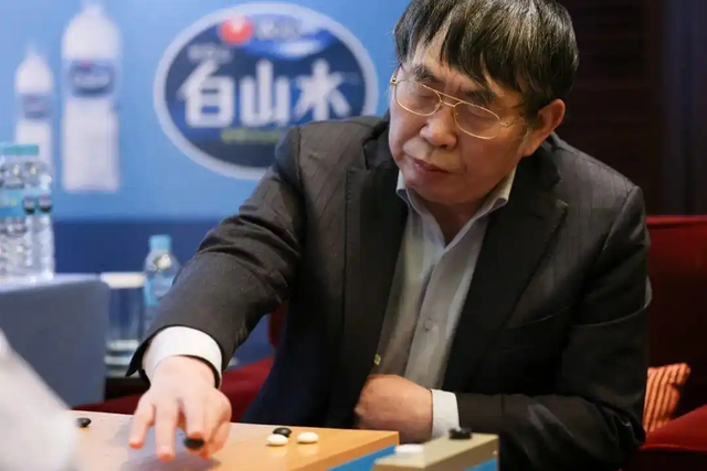 聂卫平去世不到3小时	，恶心的一幕发生，女儿的话字字催泪