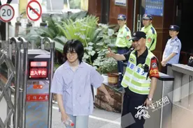 2024重庆高考作文题来了！聚焦探月、太空之旅图片