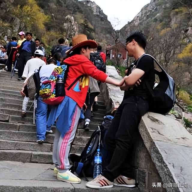 四座“专治各种不服”的山：泰山累腿，华山玩命，最狠的竟是它？