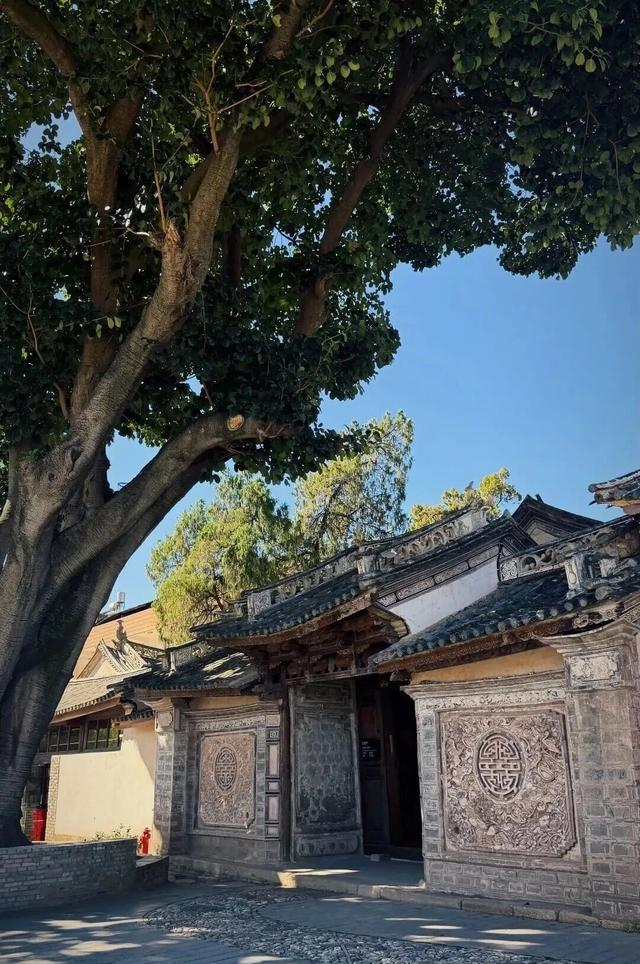 高铁直达，中国最安逸的6座城市，心累了，就去小住三五天！