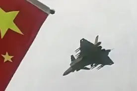 一机14枚空空导弹！歼-20“野兽模式”曝光，不担心暴露隐身吗？图片