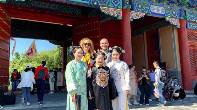 俄罗斯人，正在大量涌入中国，目的却不是旅游？
