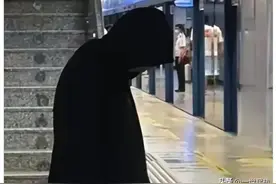 西安地铁黑衣男后续：长得还挺帅，身份已查明，他经历了什么？图片