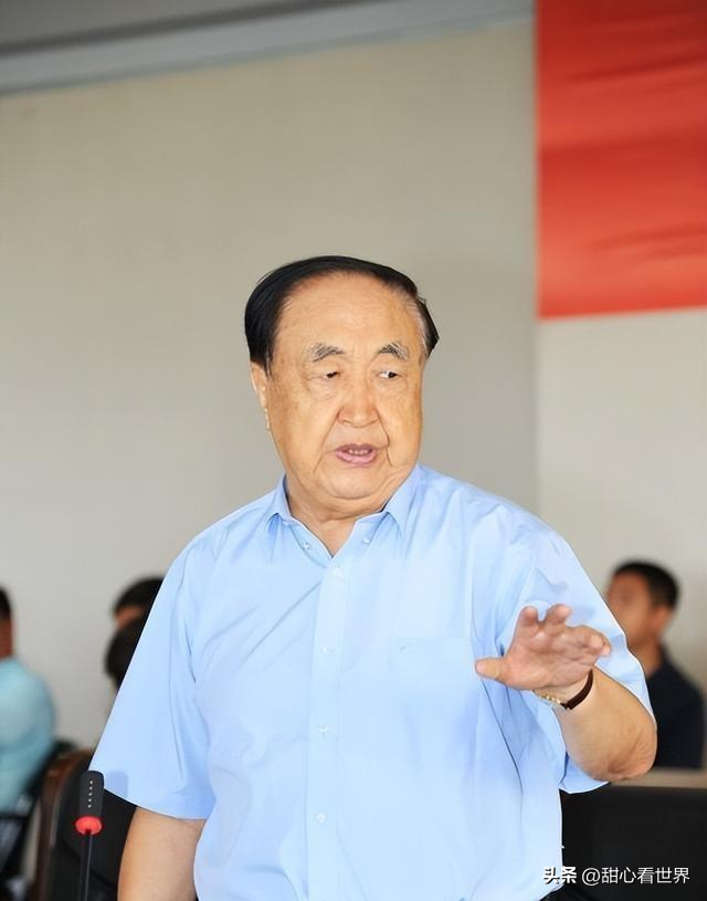 他54岁担任辽宁省委书记，曾查办东北乔四，57岁任黑龙江省委书记