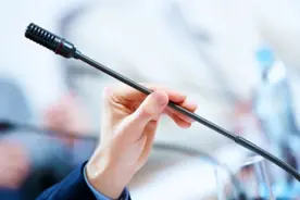 和男友吵架后忽然倒地抽搐，20岁姑娘竟然是“中毒”！有明星也曾中招，学会这个方法可救命图片