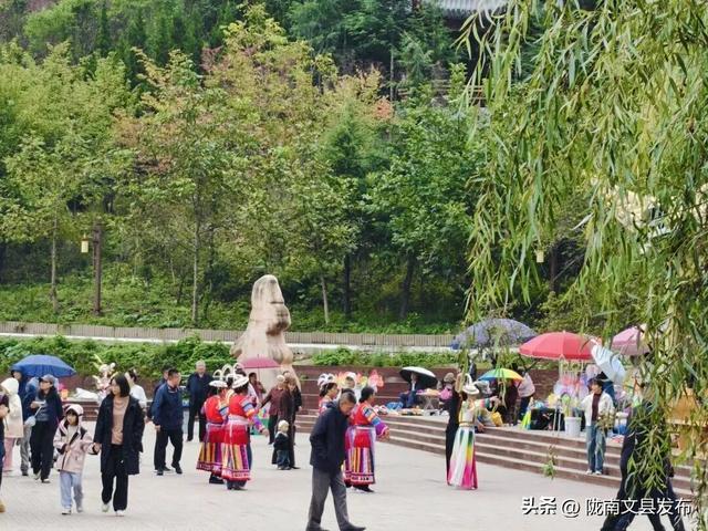 九寨沟票已售罄？别急！隔壁文县等你来解锁山水秘境！