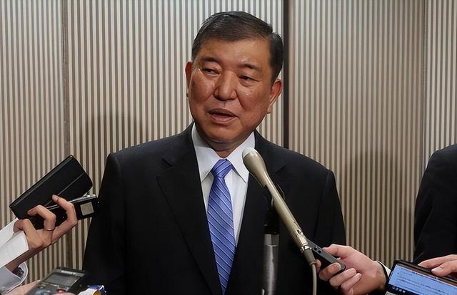 石破茂辞职后，特朗普说7个字，中方发起反制，不许日本官员入境