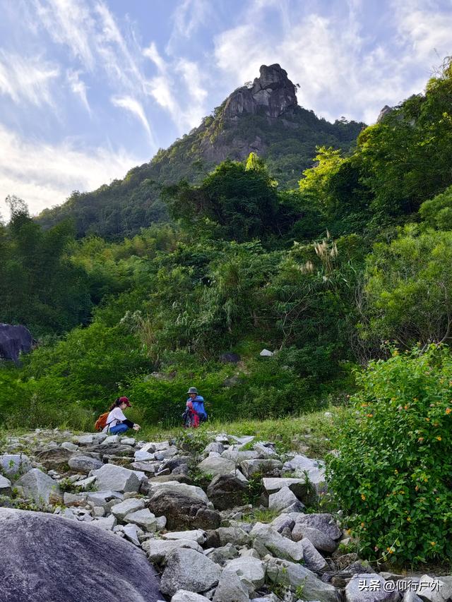 揭西猴面石徒步登山