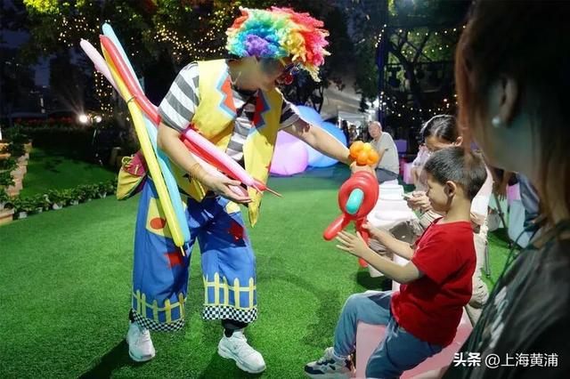 多图！一场跨越8天的光影森林“派对”已在黄浦滨江开启，大人小孩萌宠都能玩嗨！