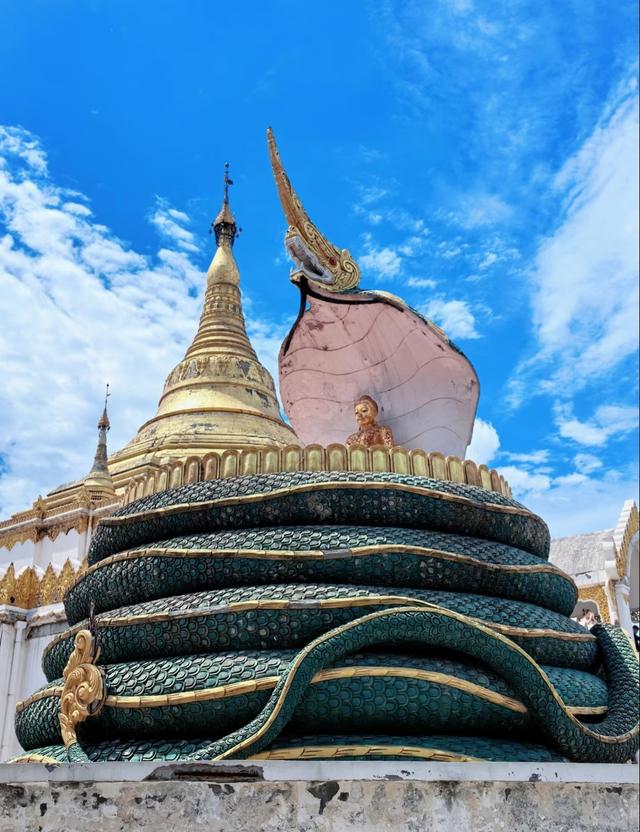 我是上海人，游旅游景点白马寺见外国佛殿，观宋代复刻石马晓来历