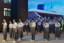校园开放日活动 科普活动深入武汉的中学校园图片