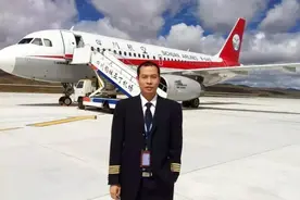 18年川航3U8633事件，刘传建半小时挽救128人，凭借的绝不是信念图片