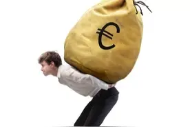 50袋水泥扛到六楼给400元，工人却不干走人了，你愿意干这活儿吗图片