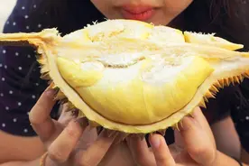 海南一46岁大姐顿顿离不开榴莲，多年后体检，医生：你这是吃了啥图片