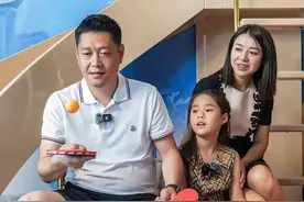 奥运会“打卡下班”后，邱贻可教练带家人打卡游三亚！图片