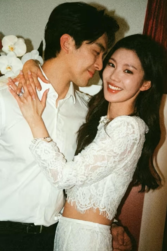 李晨官宣结婚!《令人心动offer》垫底生逆袭: 7年从哭包到人生赢家