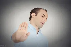 领导出现这4个迹象，不是高升就是要走，别站错队了图片