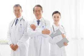 窥探医疗改革：赤脚医生待遇揭秘，你不可不知！图片