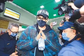 王大陆躲避服兵役，网友调侃：因为叫大陆才被捕吗？图片