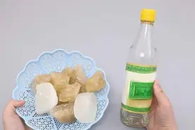 白醋和冰糖混在一起效果惊人，解决了生活中不少难题，学到真受用图片