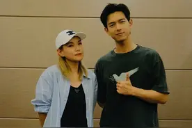 8.25娱瓜：李现刘亦菲王一博彭于晏谭松韵郑业成陈乔恩魏大勋邢菲图片