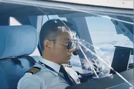 世界奇迹！中国机长刘传健，34分钟生死时速，挽救128条生命图片