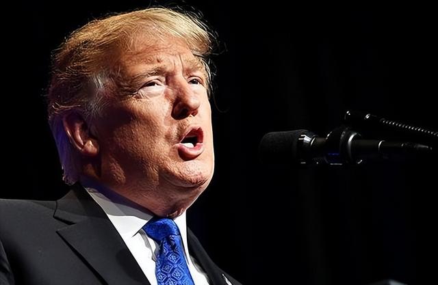 一切准备就绪，美国又不打委内瑞拉了，特朗普：要和马杜罗谈谈