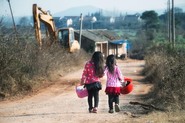 她不敢相信，在监狱里炼狱般的那三年，原来是都是他精心策划
