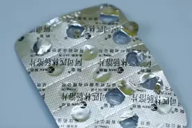 啤酒里放一粒阿司匹林，效果太棒了，不管男女都喜欢，学会赚大了图片