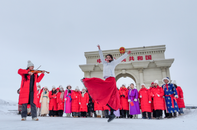 【千城万屏·岭上兴安】雪国童话已上线！来兴安盟，解锁“冰与火”的极致浪漫！
