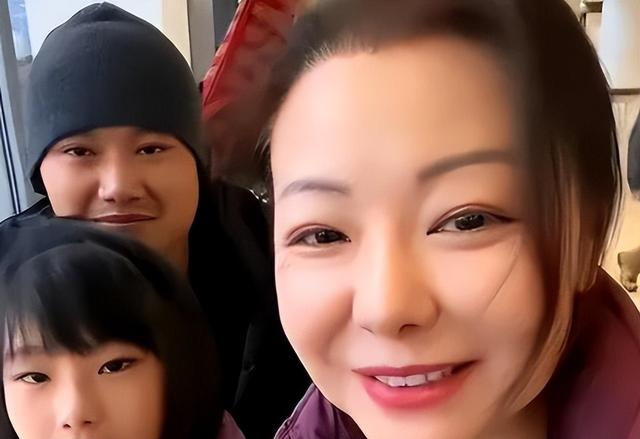 北京大姐爱上小19岁僧人，豪掷500万盖寺庙，婚后12年现状如何