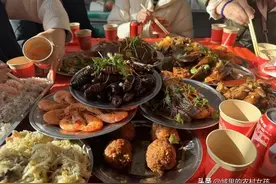 回村一周，我发现农村大席四大怪象，很多人反感，说出你可能不信图片