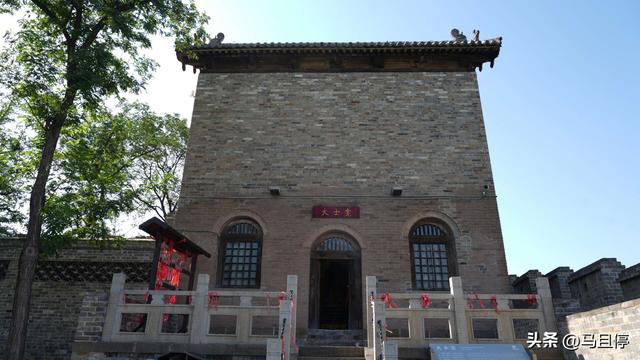 还得是山西晋城,我在小村找到国宝古建筑,还是中国唯一的坩埚城堡