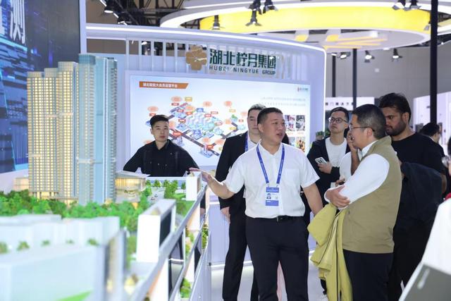 回家全程“不抬手”，武汉智慧社区来了！