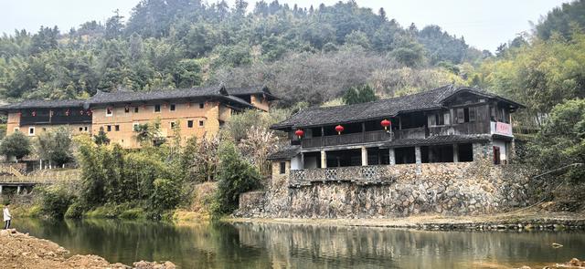 福建南靖土楼——田中赋、河坑土楼群