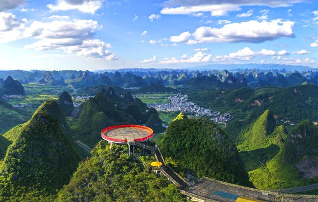 阳朔如意峰上榜大众点评必玩榜，这个暑假邀你共赏"千里江山图"！