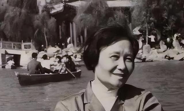 她曾任刘少奇的秘书，嫁给了刘少奇，离婚后终身未婚，活到101岁