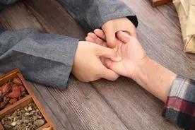 汗多，一动就疯狂出汗，中医教你强力止汗妙招，还你一身清爽图片