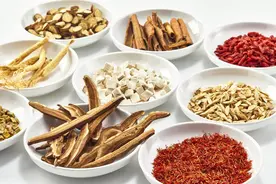 阴囊潮湿就一定是肝胆湿热造成的吗？大错特错，还有这几种情况！图片