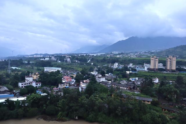 四川大凉山藏着一座千年古镇