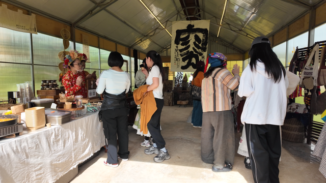 听着音乐逛集市！2025荒野之国艺术火把节精彩集市邀您来探