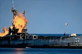 网传菲律宾非法坐滩军舰“葬身火海”，是真是假？图片