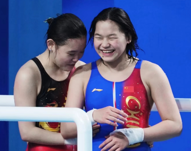 全红婵担心的事还是发生，老家别墅刚封顶，爸妈就走上大衣哥老路