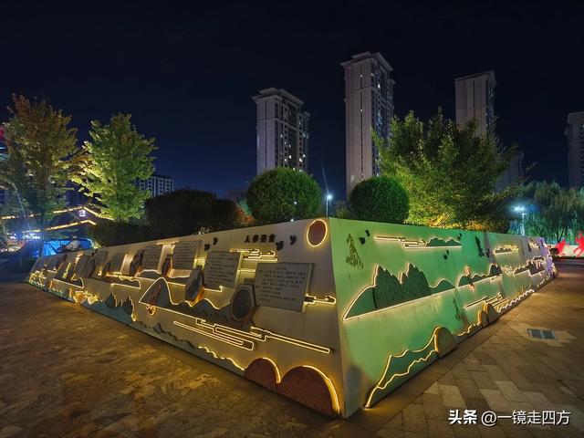 入夜，通化2021年打造的佟佳江旅游度假区灯光亮起，如梦似幻