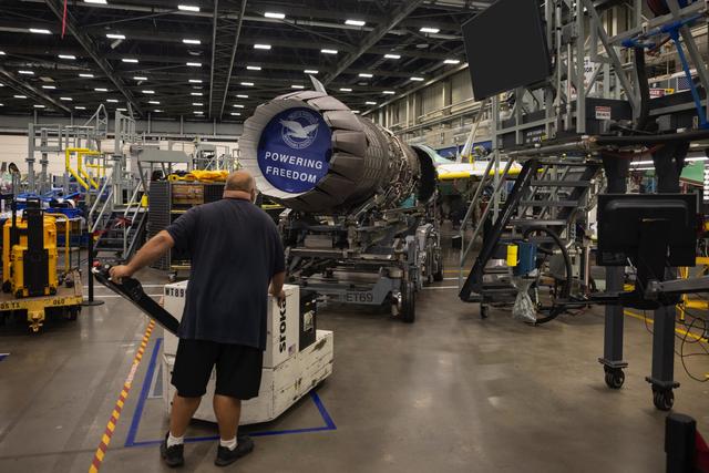 连发“3个停止”，中方一连制裁20家美企，台海问题越拖代价越大