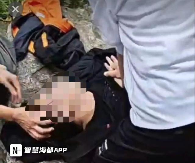 事发福州鼓山登山道！一男子不幸去世