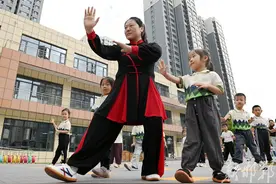 邯郸经开区中心幼儿园开展“活力太极、健康童行”活动图片