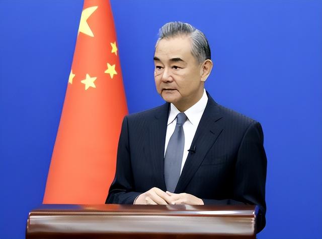 外交部深夜发文，王毅对日本的7字警告，已经上升到了最高级别