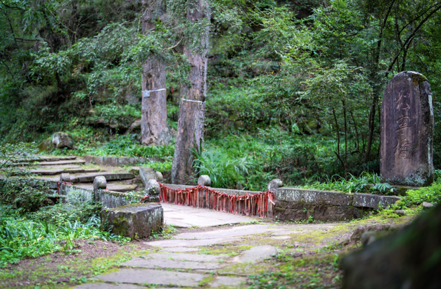 川超开zuá！跟着球赛一路向“昭”，踢球看景两不误